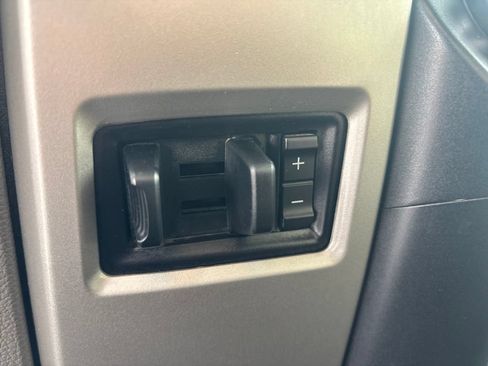 Used 2015 Ford F150 Lariat AWD/4WD image 33