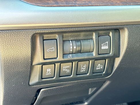 Used 2019 Subaru Outback 3.6R Limited w/ Popular Package #2 image 11