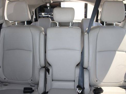 Used 2025 Honda Odyssey EX-L image 19