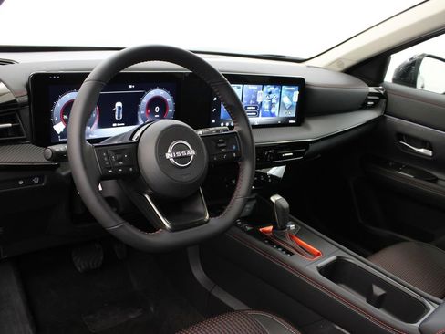 New 2026 Nissan Kicks SR FWD image 14
