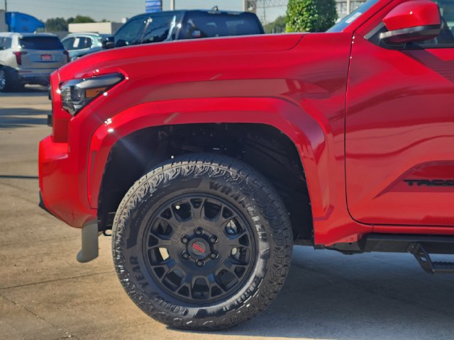 Certified 2026 Toyota Tacoma SR5 AWD/4WD image 8