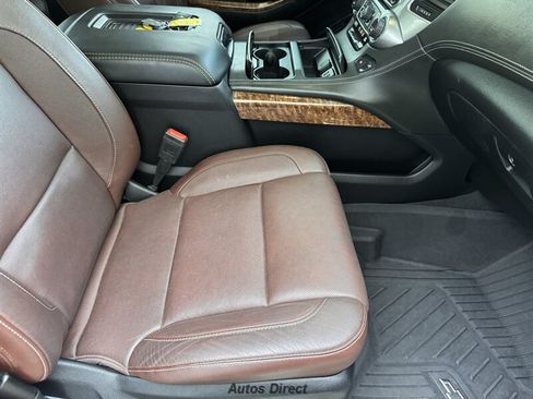 Used 2020 Chevrolet Tahoe Premier w/ Premier Plus Edition AWD/4WD image 18