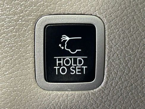 Used 2022 Jeep Wagoneer Series III image 17