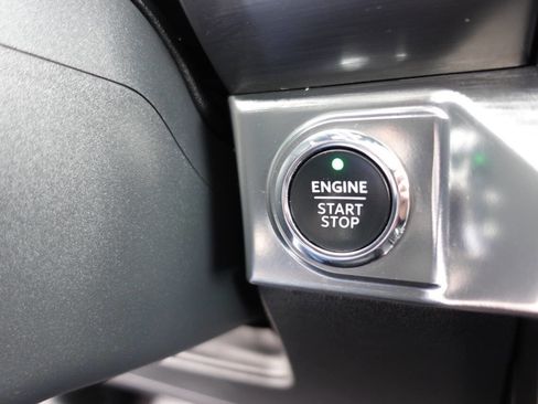 Used 2023 Ford F150 Lariat w/ Equipment Group 502A High AWD/4WD image 58