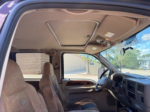 Used 2004 Ford F250 Lariat AWD/4WD image 11