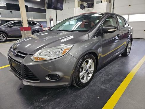 Used 2013 Ford Focus SE image 1