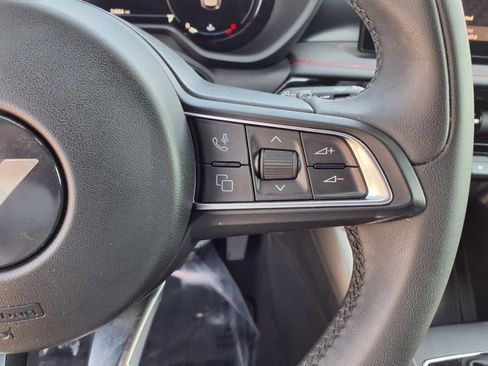 Used 2024 Dodge Hornet GT image 9