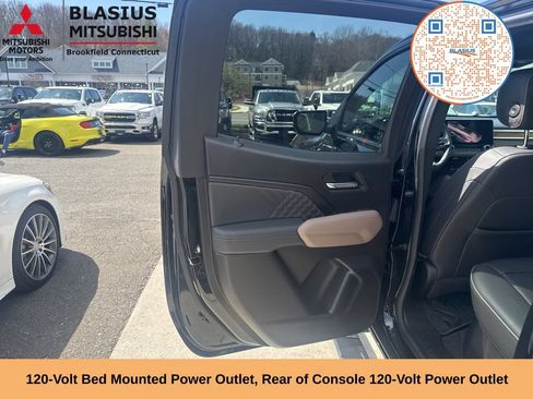 Used 2024 GMC Canyon Denali w/ LPO, Denali Black Edition AWD/4WD image 16