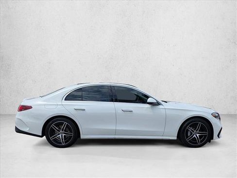 Used 2025 Mercedes-Benz E 350 Sedan image 4