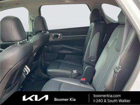 Certified 2023 Kia Sorento X-Line EX AWD/4WD image 14