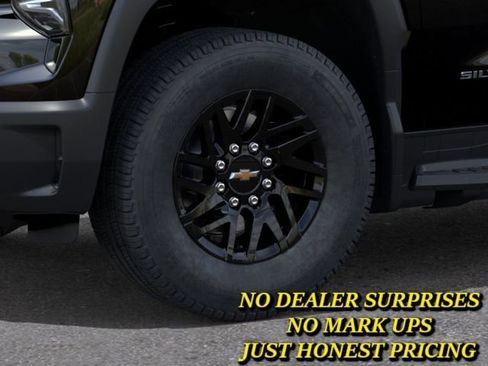 New 2026 Chevrolet Silverado EV LT image 9