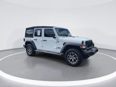Used 2024 Jeep Wrangler Unlimited Sport AWD/4WD image 2