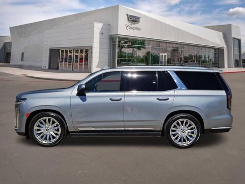 Certified 2023 Cadillac Escalade Premium Luxury w/ Performance Package image 3