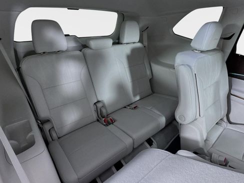 New 2026 Buick Enclave Avenir w/ Super Cruise Package FWD image 29