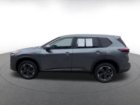 Used 2025 Nissan Rogue SV FWD image 8