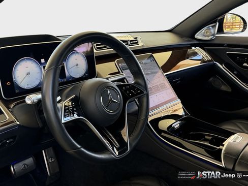 Used 2023 Mercedes-Benz Maybach S 680 4MATIC image 38
