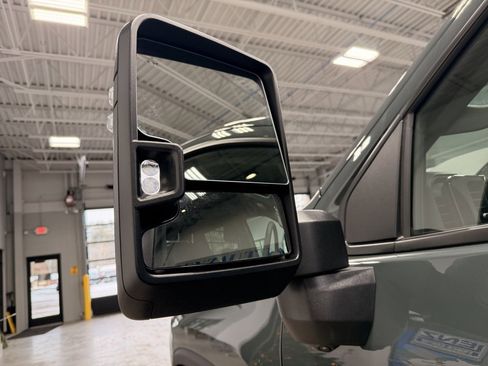 Used 2025 Chevrolet Silverado 2500 LT image 23