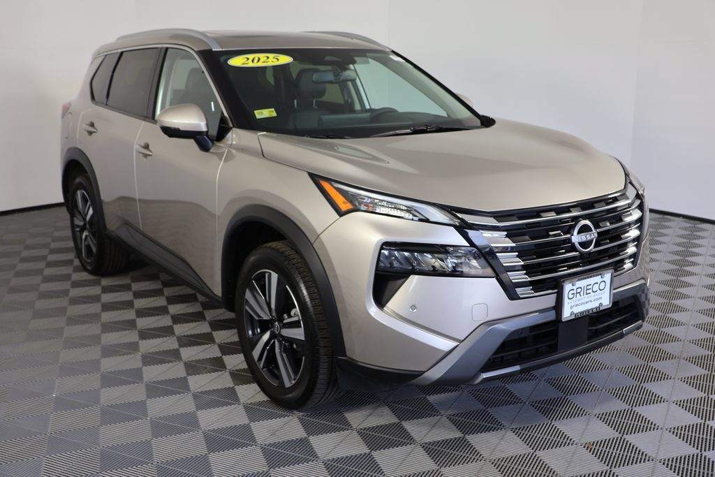 Used 2025 Nissan Rogue SL w/ SL Premium Package AWD/4WD image 1
