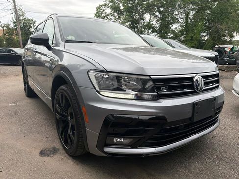 Used 2021 Volkswagen Tiguan SE R-Line AWD/4WD image 3