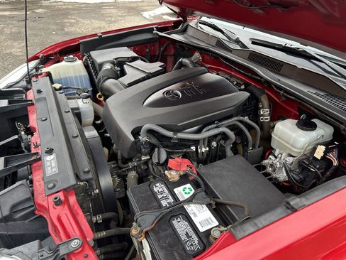 Used 2016 Toyota Tacoma SR image 23