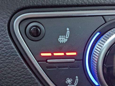 Used 2023 Audi Q5 2.0T Premium Plus image 25