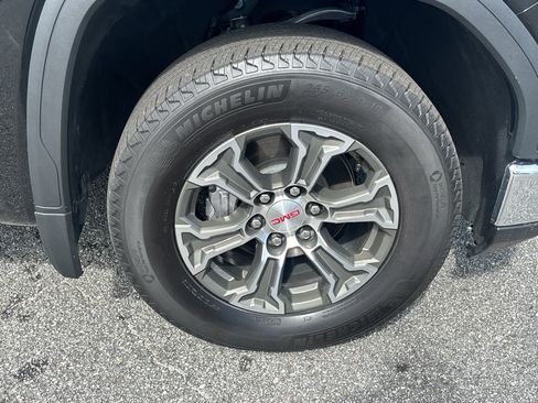 Used 2026 GMC Sierra 1500 SLT RWD image 27
