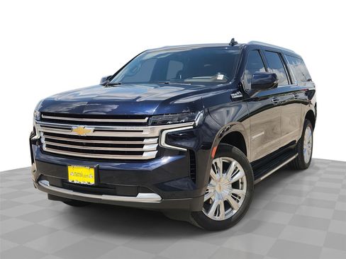 Used 2023 Chevrolet Suburban High Country AWD/4WD image 1