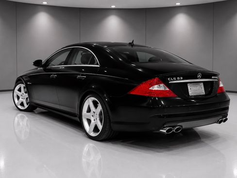 Used 2008 Mercedes-Benz CLS 63 AMG image 6