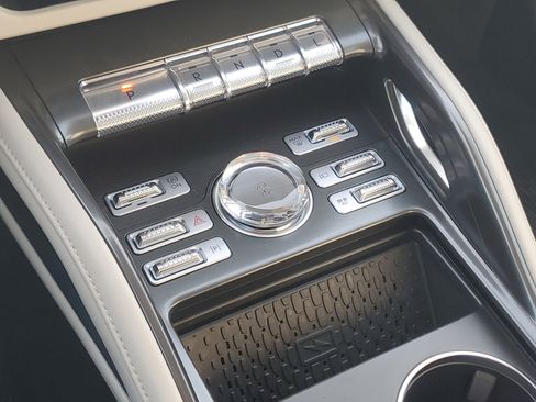 New 2026 Lincoln Nautilus Reserve image 26