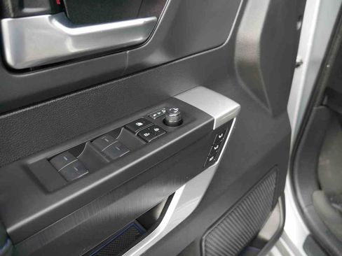 Used 2023 Toyota Tundra Platinum image 32