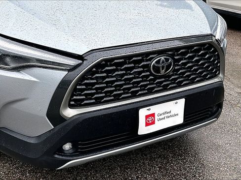 Certified 2025 Toyota Corolla Cross XLE AWD/4WD image 30