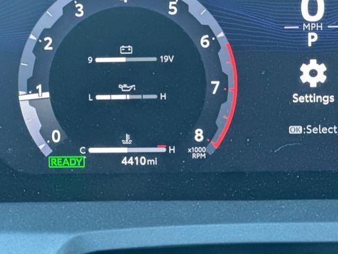 Certified 2025 Toyota Tacoma TRD Off-Road image 24