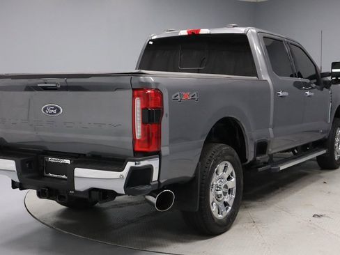 Certified 2024 Ford F250 Lariat w/ Chrome Package image 8