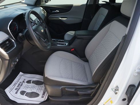 Used 2019 Chevrolet Equinox LS FWD image 9