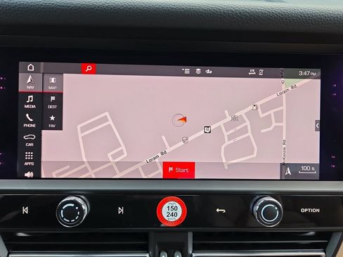 Certified 2026 Porsche Macan AWD/4WD image 11
