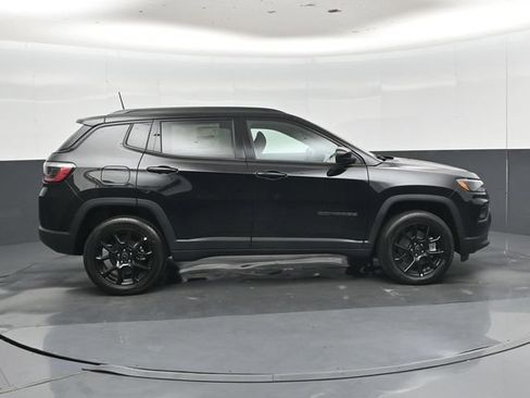 New 2026 Jeep Compass Latitude AWD/4WD image 2