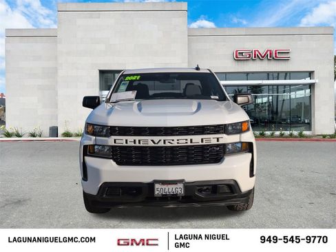 Used 2021 Chevrolet Silverado 1500 Custom image 2