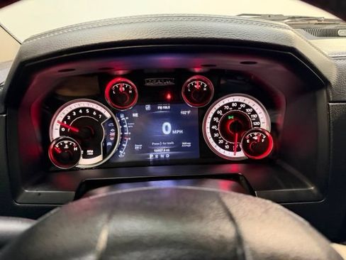 Used 2017 RAM 1500 Laramie AWD/4WD image 9
