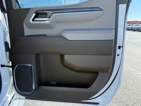 Used 2022 Chevrolet Silverado 1500 LTZ image 33