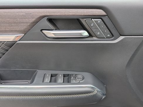 Used 2024 GMC Acadia Denali FWD image 16