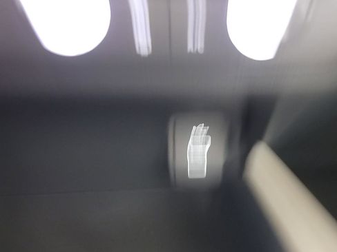 Certified 2023 Honda HR-V LX image 30