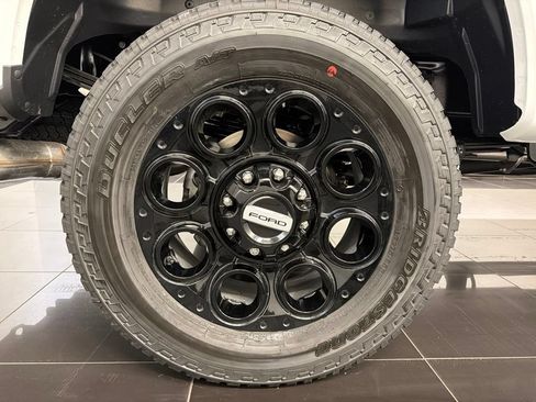 New 2026 Ford F350 Lariat w/ Black Appearance Package AWD/4WD image 7
