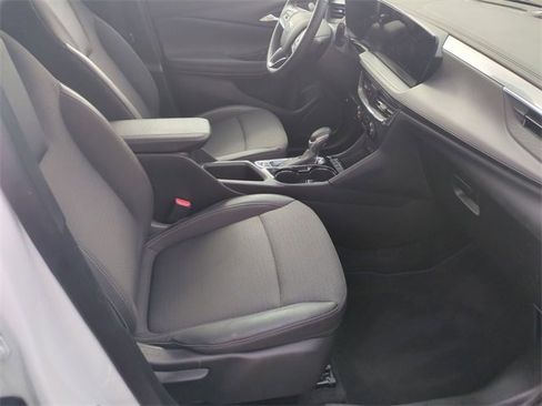 Used 2025 Buick Encore GX Preferred image 25