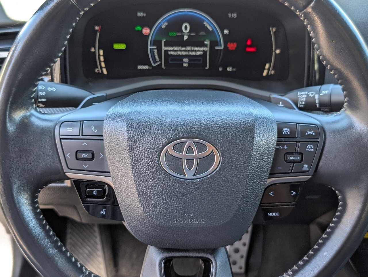 Used 2025 Toyota Camry SE FWD image 18