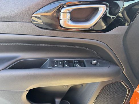 New 2026 Jeep Compass Latitude image 13