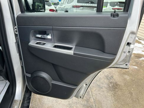 Used 2011 Jeep Liberty 70th Anniversary image 15