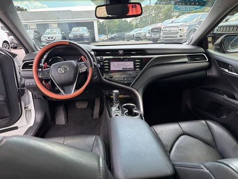 Used 2018 Toyota Camry XSE FWD image 24