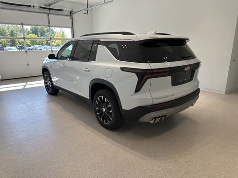 New 2026 Chevrolet Traverse LT w/ Sun and Wheel Package image 4