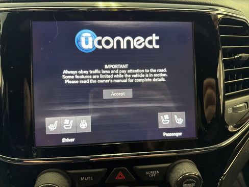 Used 2020 Jeep Grand Cherokee Trailhawk w/ Trailhawk Luxury Group image 16