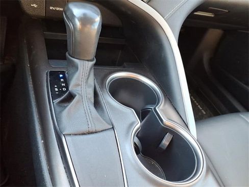 Used 2023 Toyota Camry SE image 21